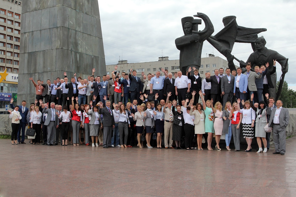 9-11 июня 2015 года ОАО «НИИК» провел 8-ю международную научно-практическую конференцию «Карбамид-2015». Она проходила в Нижнем Новгороде на базе «Маринс Парк Отель». 