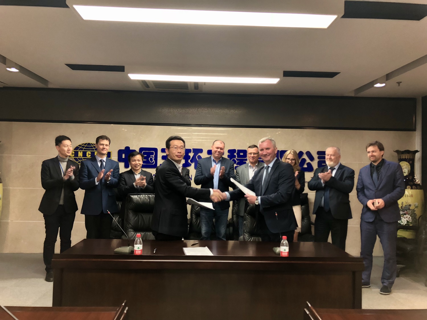 11 апреля НИИК подписал контракт на инжиниринговые работы с китайской компанией CNCEC по проекту аммиачно-карбамидного комплекса для ОАО «Щекиноазот»